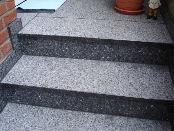 Eingänge - Natursteinbetrieb Francisco in Linnich